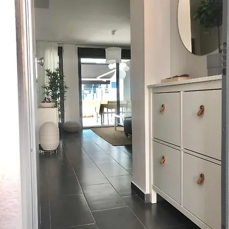 Oasis 7 - Lundgren Nyaraló