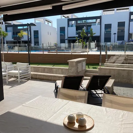 Oasis 7 - Lundgren Nyaraló