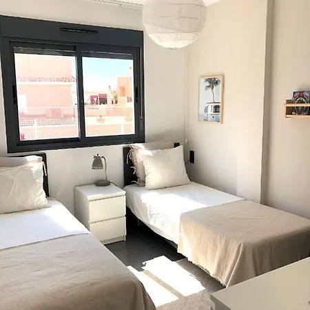 Oasis 7 - Lundgren Tatil Evi Torrevieja