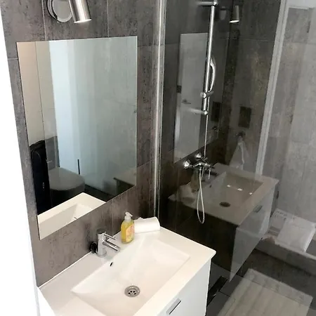 Oasis 7 - Lundgren *